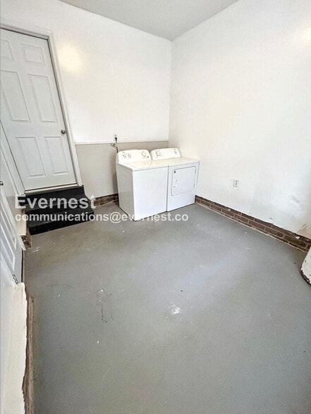 Building Photo - 561 Brightsfield Ct