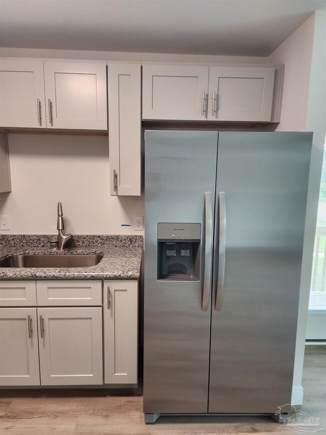 Building Photo - 3305 Bluewater Dr