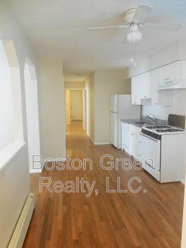 Building Photo - 50 Oliver St