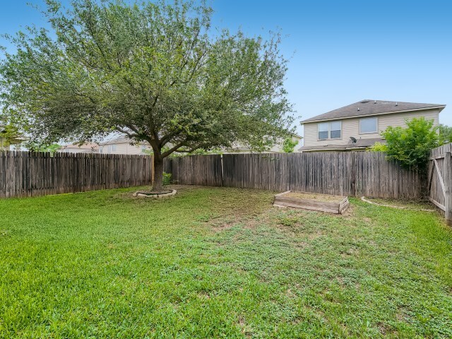 Building Photo - 11114 Dewberry Field