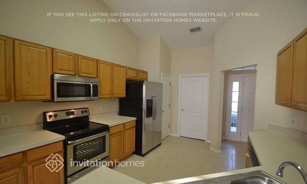 Building Photo - 222 Traditions Dr