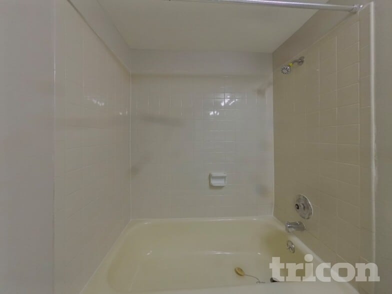 Building Photo - 18965 E 47th Ave