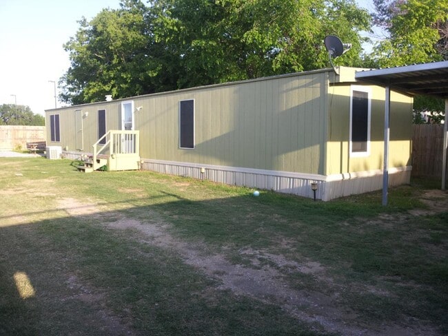 Primary Photo - 3 Bedroom House in The Colony, TX