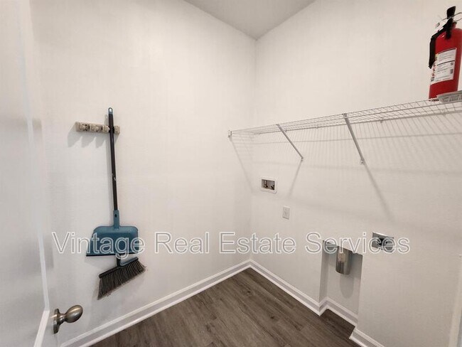 Building Photo - 2340 Harris Hawk Ave