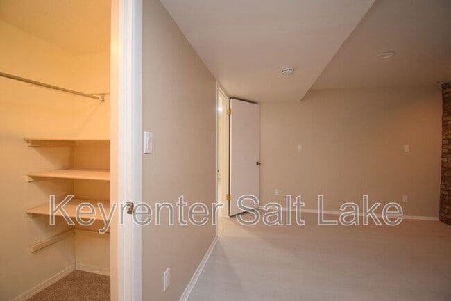 Building Photo - 3582 E Mardonna Way