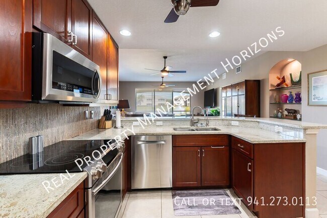 Building Photo - 6646 7th Ave Cir W