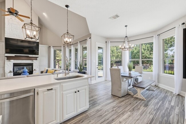 Building Photo - 7889 Steeplechase Cir