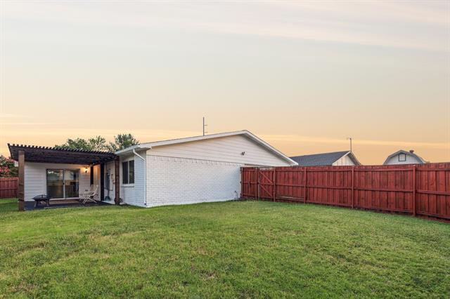 Building Photo - 2937 Red Gum Rd