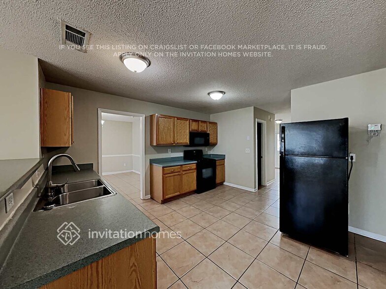 Building Photo - 3669 Buffalo Ct