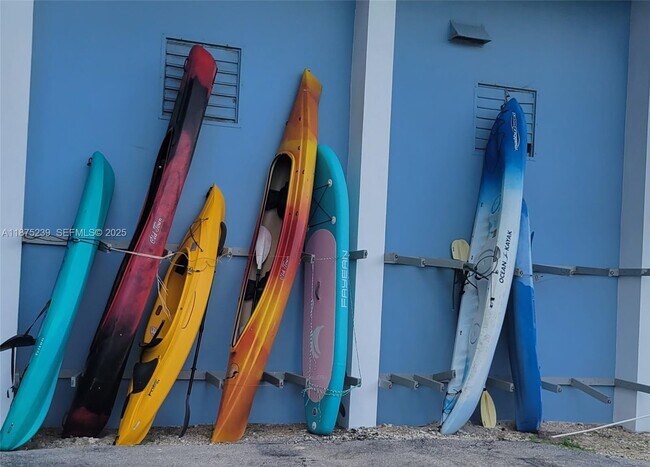 Building Photo - 7441 Wayne Ave