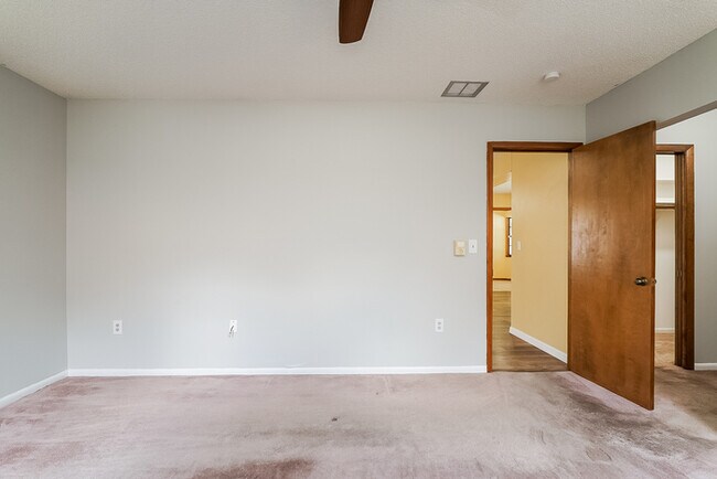 Building Photo - Spacious 3-Bedroom Home with Pool