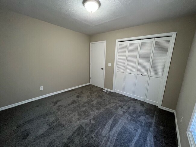 Building Photo - Coming soon! Comfort, Convenience, and Charm – All in This 2 Bedroom Home!