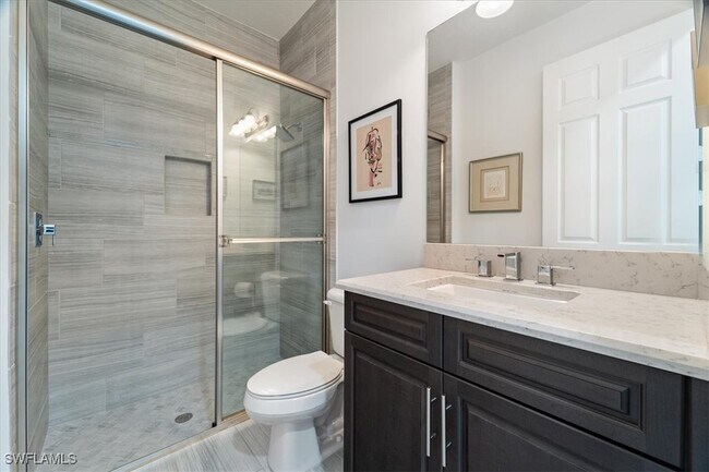 Building Photo - 13884 Luna Dr