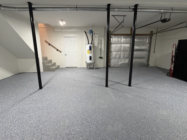 Building Photo - 157 Vulco Dr