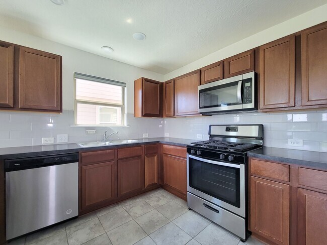 Building Photo - 727 Hardwood Grv Ct