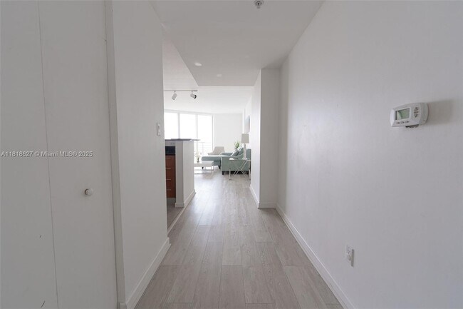 Building Photo - 335 S Biscayne Blvd