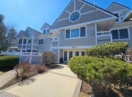 Building Photo - 661 Lowell St