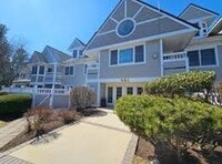 Building Photo - 661 Lowell St