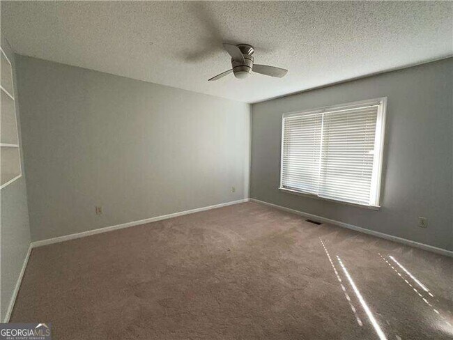 Building Photo - 1251 Green Oak Cir NW