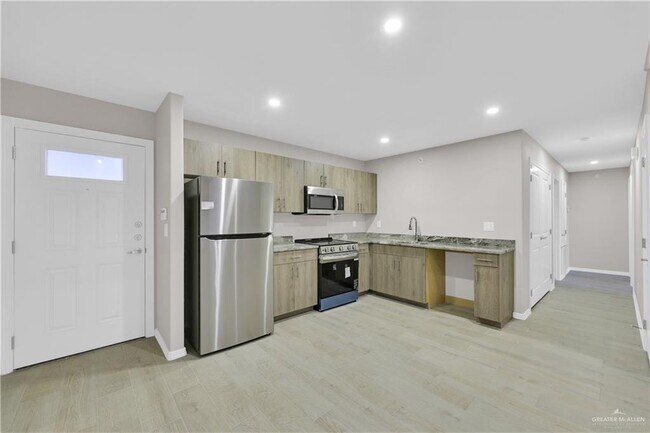 Building Photo - 16 N 23rd St