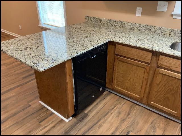 Building Photo - 6455 Lilac Dr