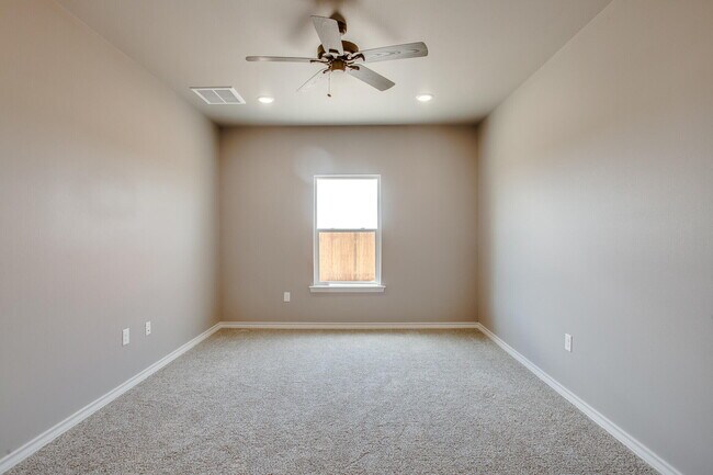Building Photo - 1505 Avenue O