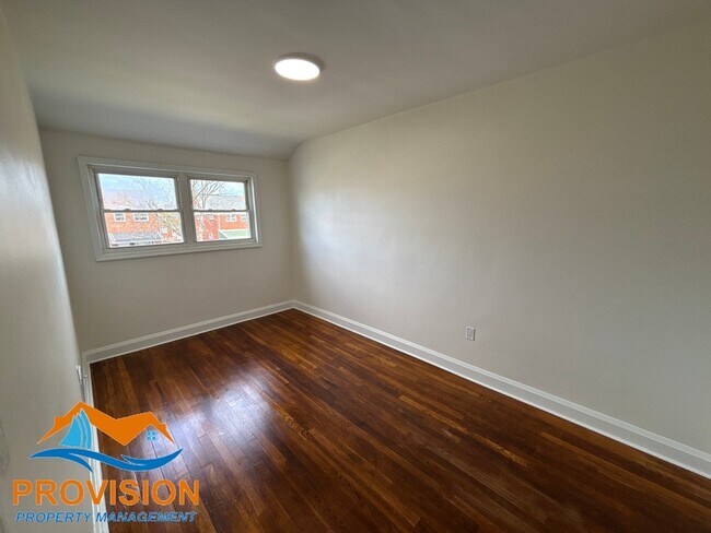 Building Photo - 1925 Jasmine Rd