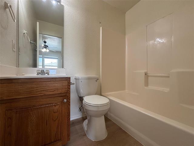 Building Photo - 300 S Magnolia St