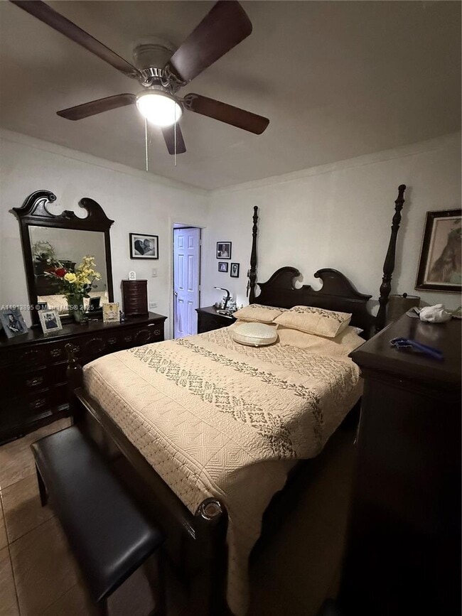 Building Photo - 13994 SW 46th Terrace