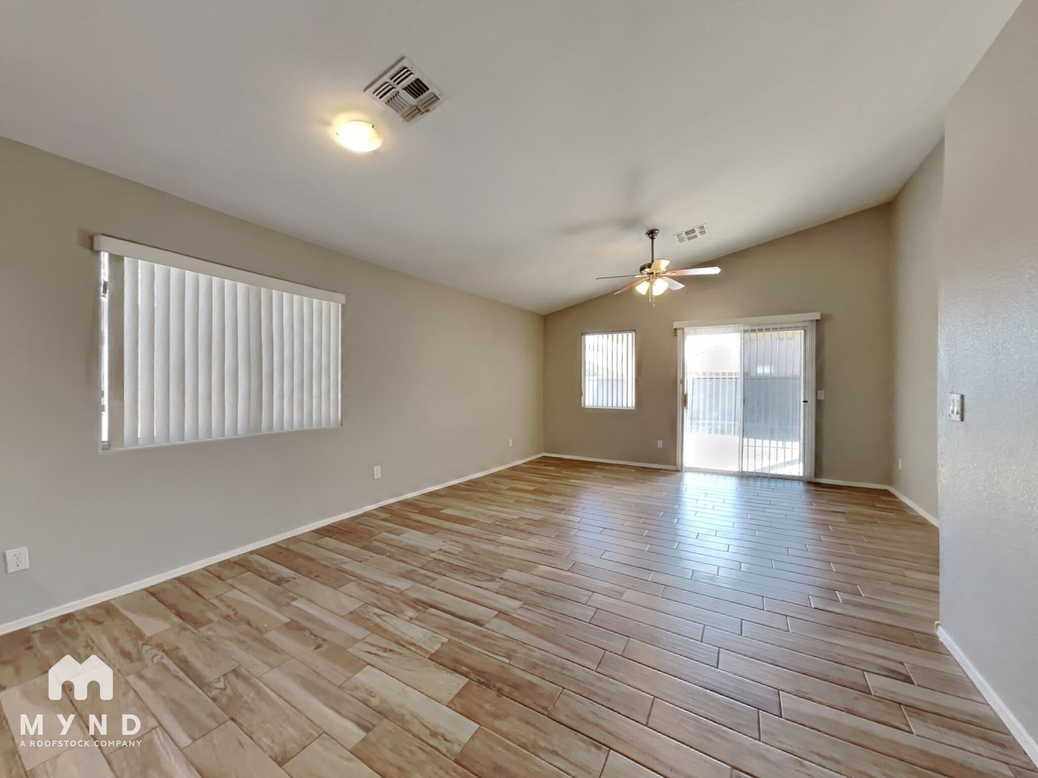 Building Photo - 13583 W Saguaro Ln