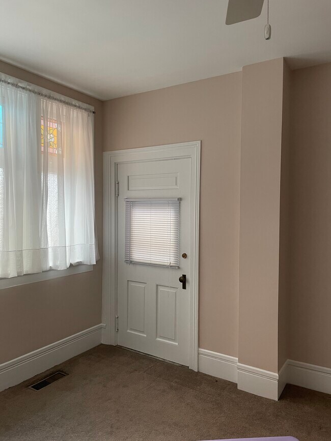 2nd Bedroom - 471 Virginia St