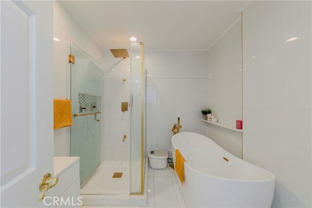 Building Photo - 358 S Gramercy Pl