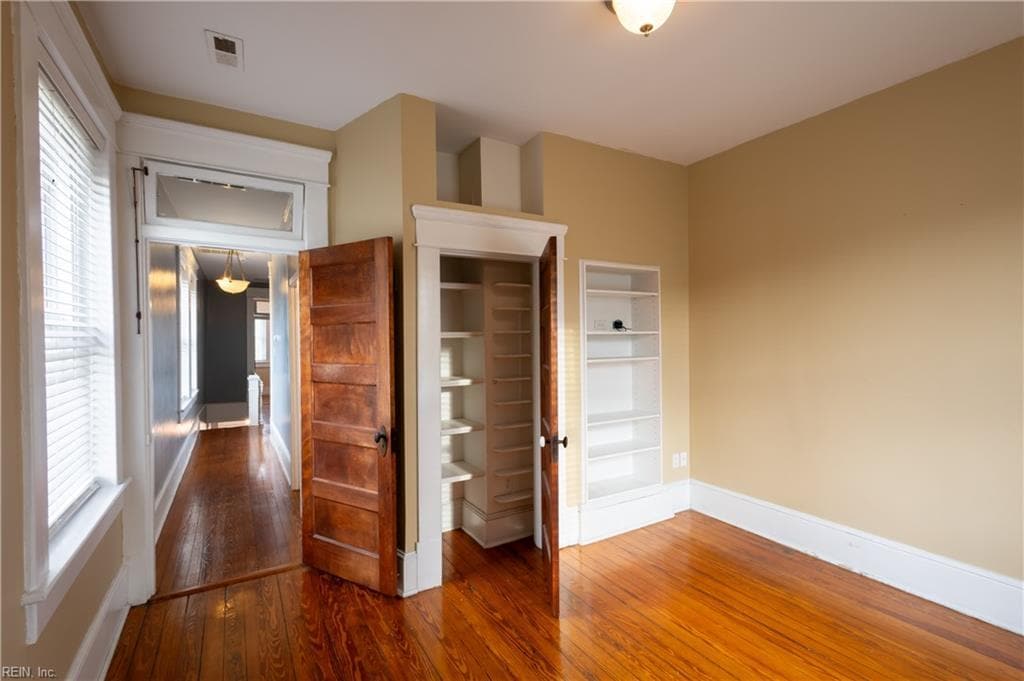 Building Photo - 314 Dinwiddie St