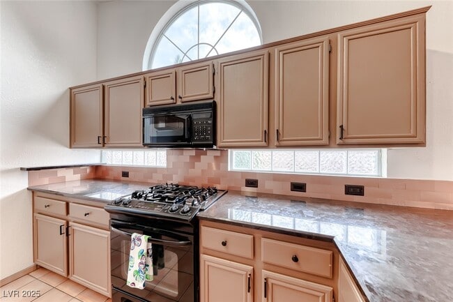 Building Photo - 6405 Break Point Ave