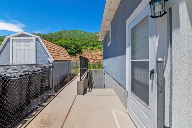 Building Photo - 1676 S Mountain Vw Cir