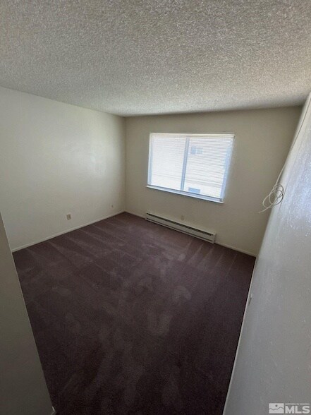 Building Photo - 5020 Catalina Dr