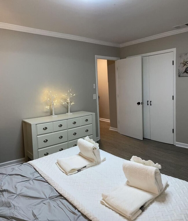 Building Photo - 400 William Hilton Pkwy