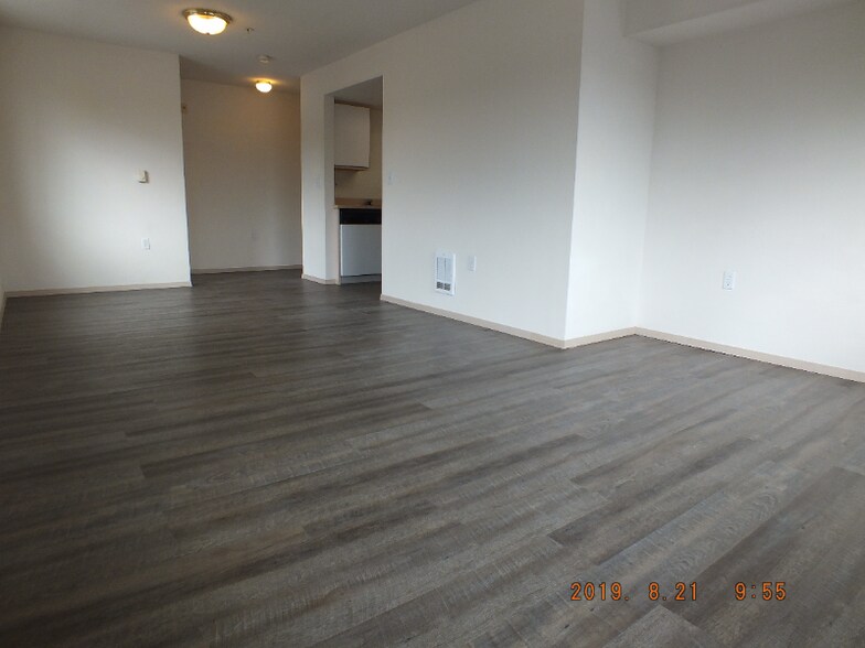 Building Photo - 12549 28th Ave NE