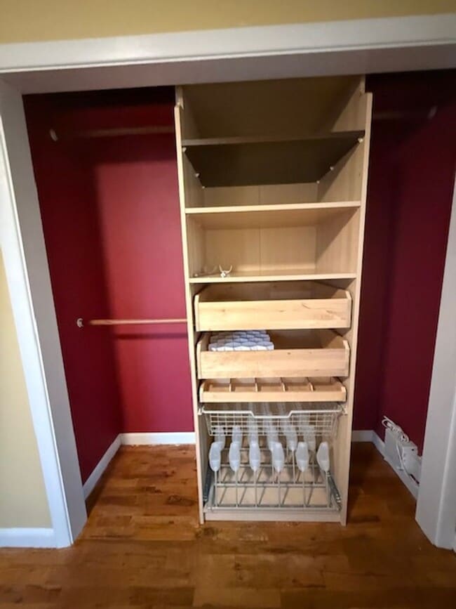 Building Photo - 2 Bedroom 2 Bath Newberg OR 97132 6 Month Lease