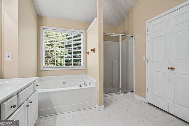 Building Photo - 375 Clairidge Ln SW