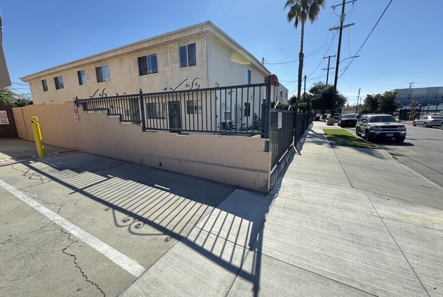 Building Photo - 6842 Morella Ave