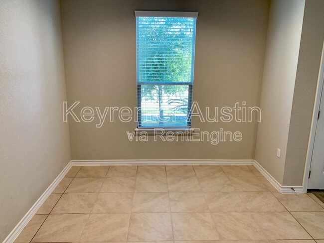 Building Photo - 1704 Los Olivios Wy