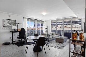 Building Photo - 13800 Highland Dr