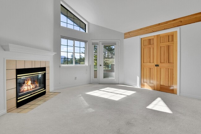 Building Photo - 31819 Rocky Village Dr