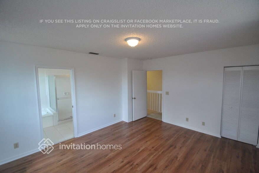 Building Photo - 12231 Dartmoor Dr