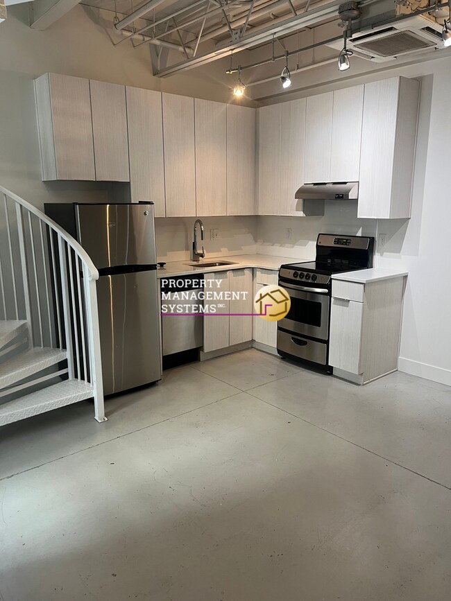 Building Photo - Affordable Studio Apartment in Salt Lake City