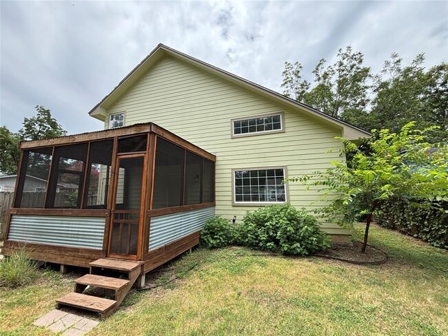 Building Photo - 3100 Prado St