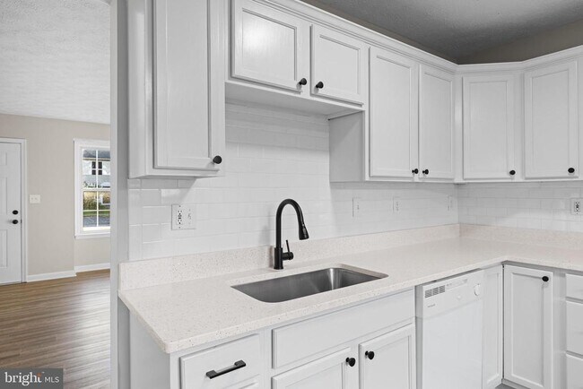Building Photo - 10505 Tidewater Plains Dr
