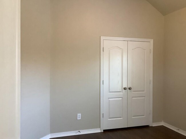 Building Photo - 5119 Westwood Pines Dr