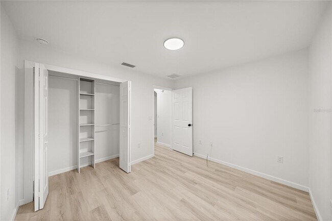 Building Photo - 4826 NW 62nd Ave